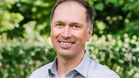 Portraitfoto von Bernhard Seitz