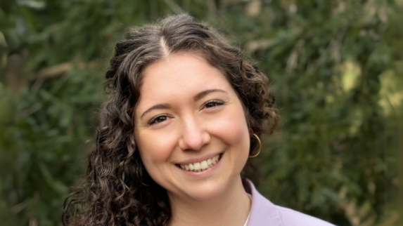 Portraitfoto von Theresa Bloss